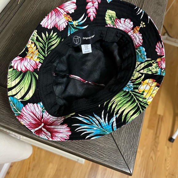 Cap - multicolor - Picture 2 of 6